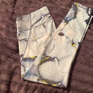 Under armour full length leggings. Size xl. Perfect condition